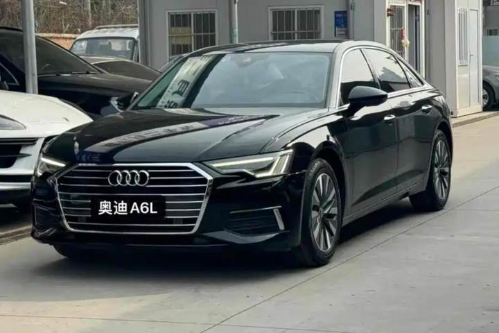 奥迪 A6L 2019款 45 TFSI quattro 臻选致雅型