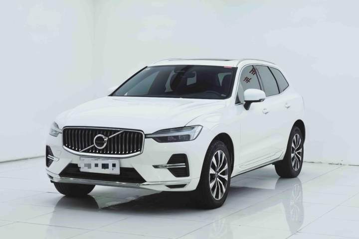 沃尔沃 XC60 B5 四驱智远豪华版