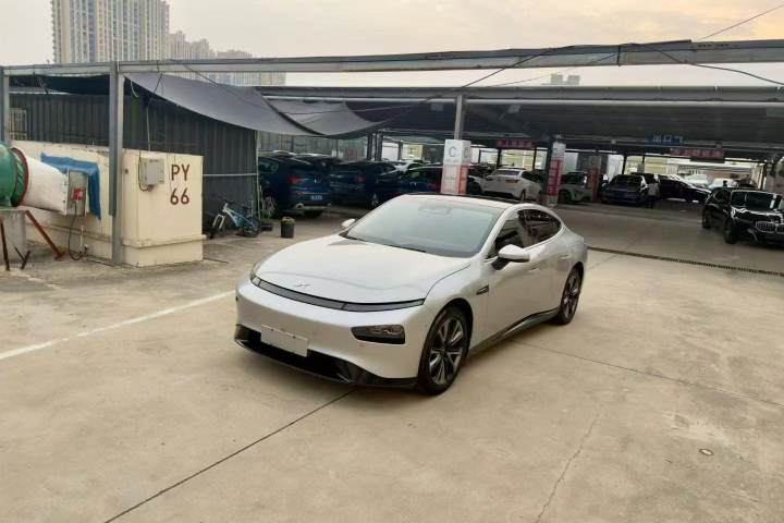 小鹏 P7 670G