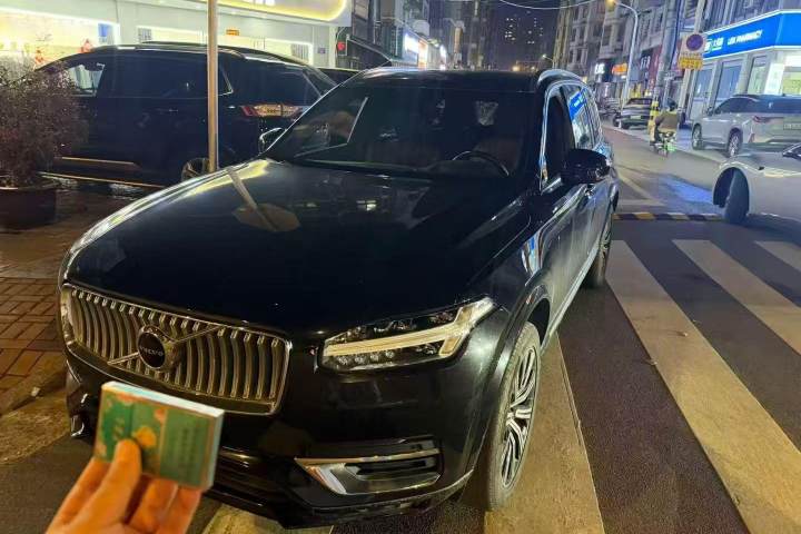 沃尔沃 XC90 B5 智行豪华版 5座